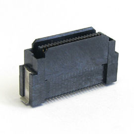 tablero recto masculino de SMT PA9T UL94V-0 del conector de la echada de 0.8m m para subir al tipo de D