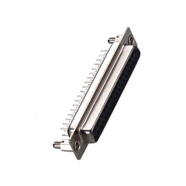 El conector sub 180° femenino de WCON D SUMERGE el tipo muestra de cobre amarillo de la fila de 44P tres libre